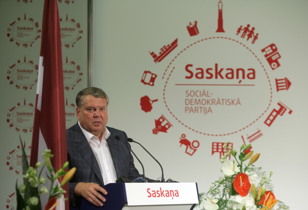 Urbanovičs par Saskaņas līgumu ar Putina partiju - sverams jautājums