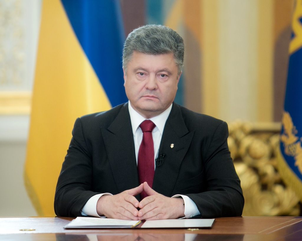 papildināts (23:02) - Porošenko atlaiž Ukrainas parlamentu