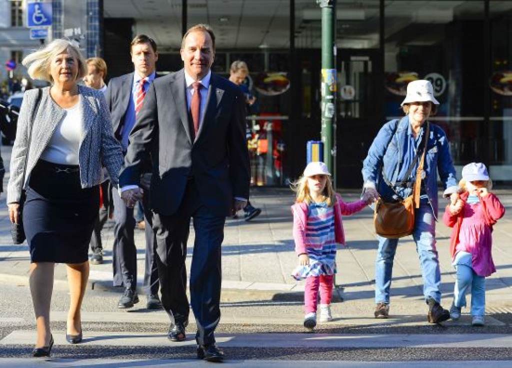 Sociāldemokrāti atgūst varu Zviedrijā