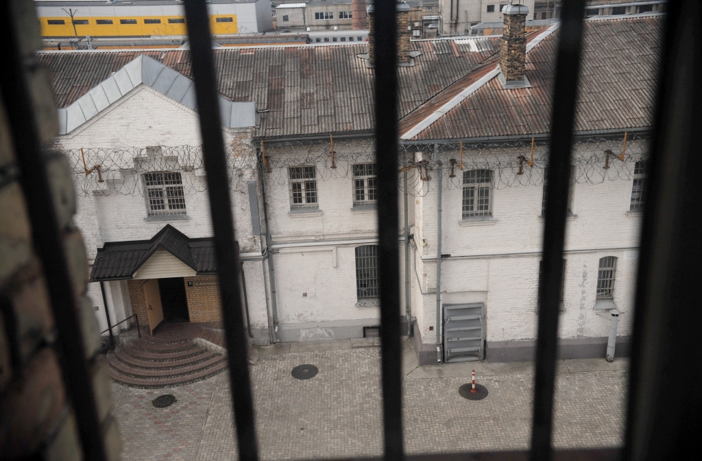 Aizdomīgā nāvē Centrālcietuma kamerā miris jauns vīrietis
