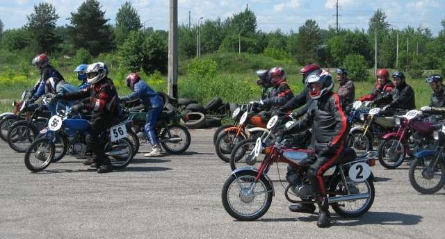 Šodien Smiltenē "Zelta mopēds", retro motocikli un skūteri