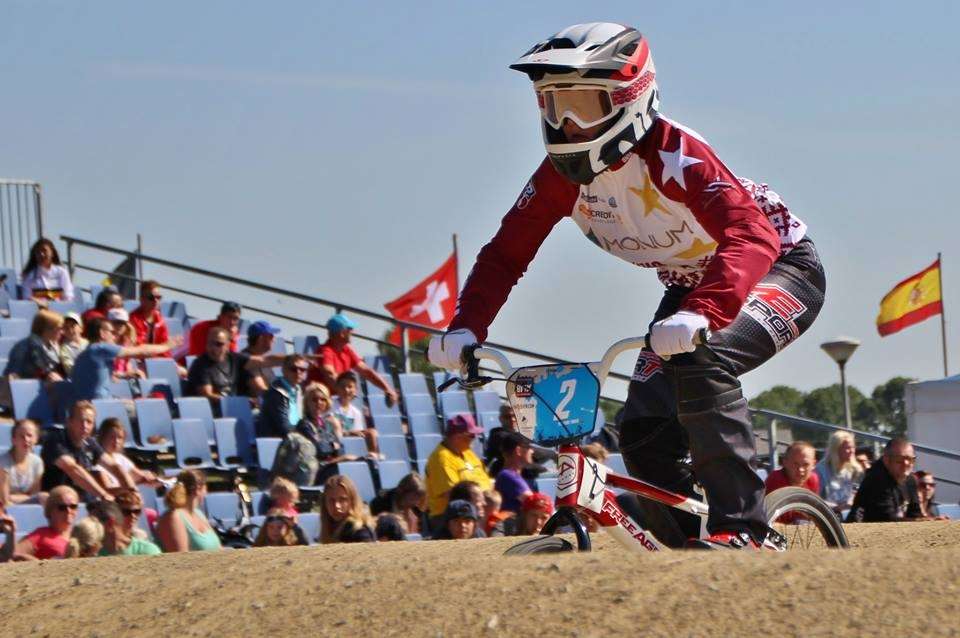 Ozoliņš izcīna otro, Strazdiņš un Pētersone ceturtās vietas, pasaules čempionātā BMX