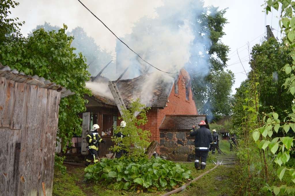 Uguns Blomes pagastā noposta vēl vienu dzīvojamo ēku