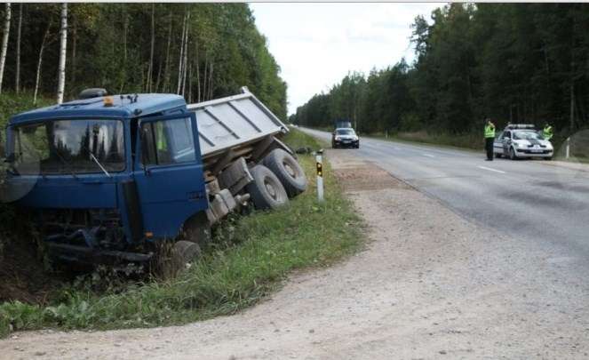 Traģisko avāriju izraisījušajam šoferim uz četriem gadiem bija liegts vadīt auto (VIDEO!)