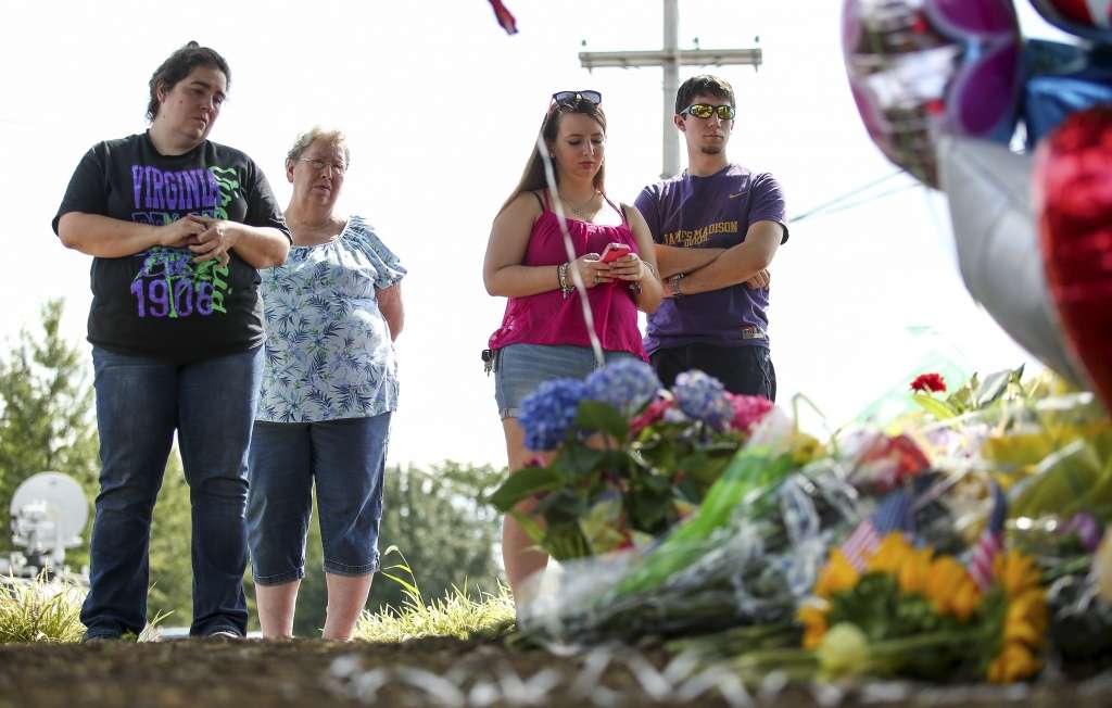 Žurnālistu noslaktēšana tiešraidē atjauno diskusiju par ieroču kontroli ASV
