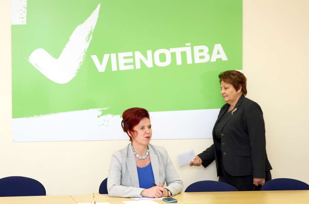 Āboltiņa neizslēdz Vienotības šķelšanos