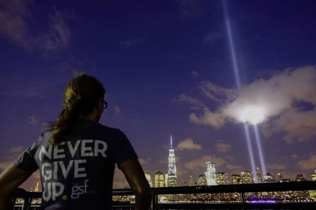 FOTO: ASV piemin traģiskā 9/11 terorakta upurus