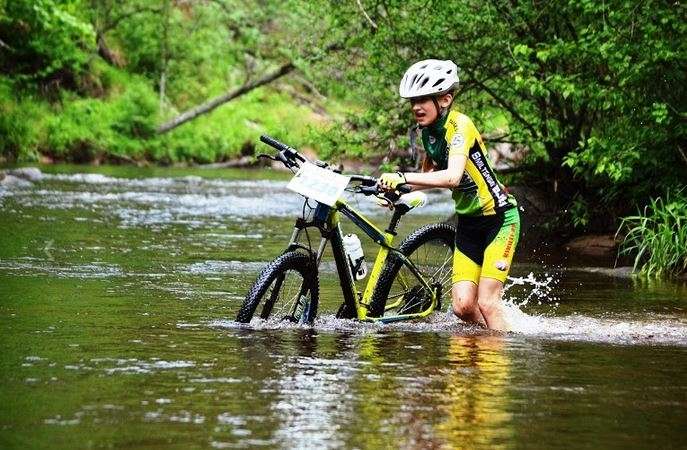 Smiltenes BJSS jaunie riteņbraucēji sekmīgi noslēdz “Vivus.lv MTB maratonu” un “Filter Velokausu”