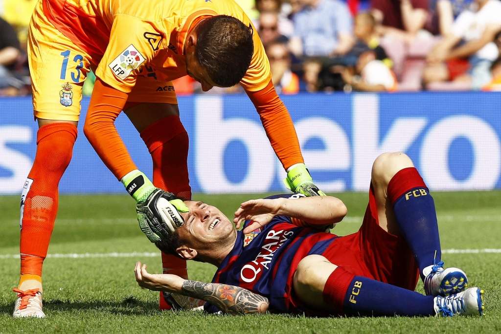 Mesi gūst traumu uzvarētā Barcelona mačā un nespēlēs divus mēnešus