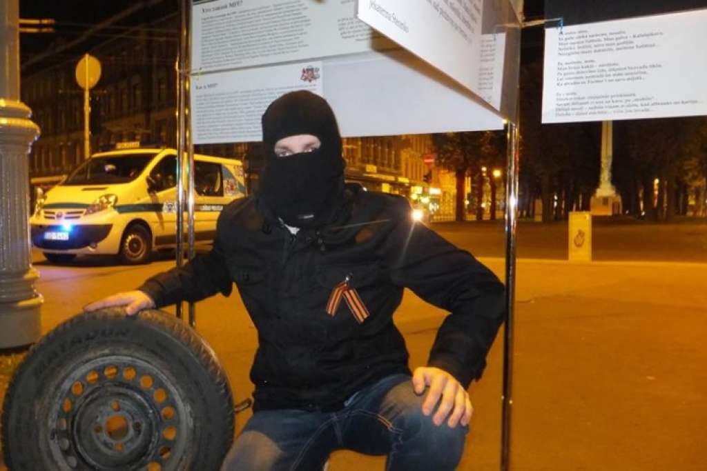 Tiesa lemj neapcietināt ekspozīcijas Maidana cilvēki demolētāju Bukainu