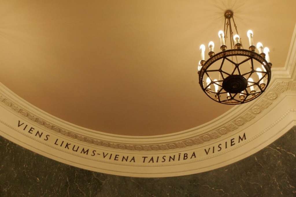 Ministrijas strauji "pieņemas svarā"