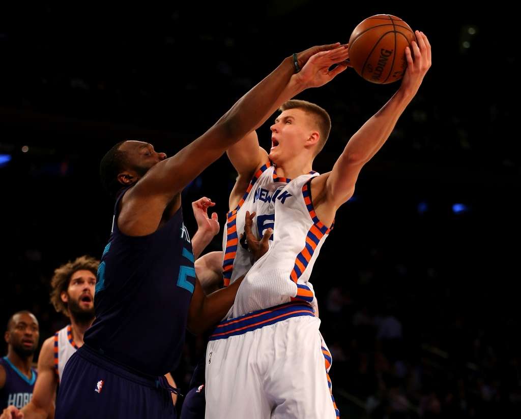 Porziņģis turpina iepriecināt - 29 punkti spēlē; Knicks uzvar