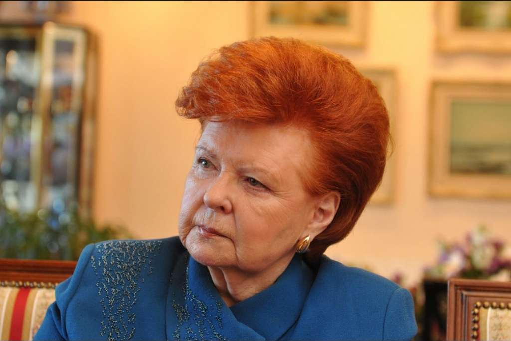 Vaira Vīķe-Freiberga: mēs balansējam uz robežas