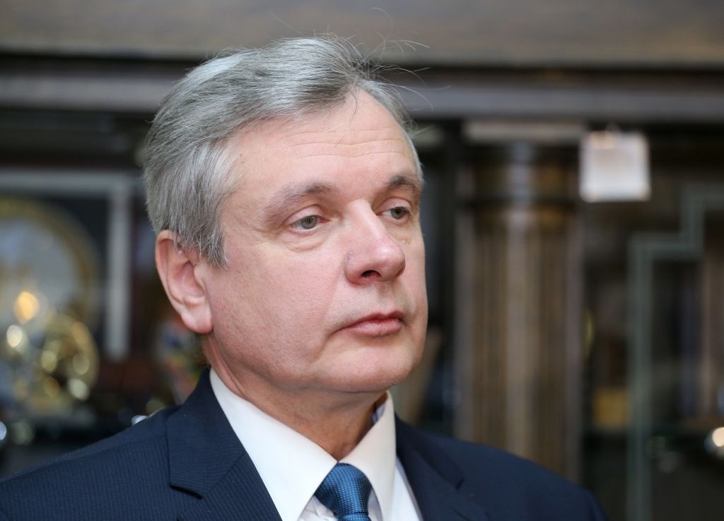 Šadurskis vēl nav uzrunāts uz premjera amatu