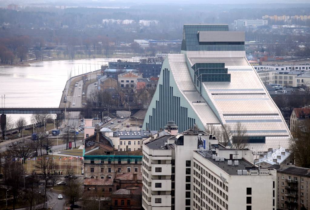 Gerhards iesaka Ušakovam ieviest pārejas posmu NĪN likmju aprēķināšanā