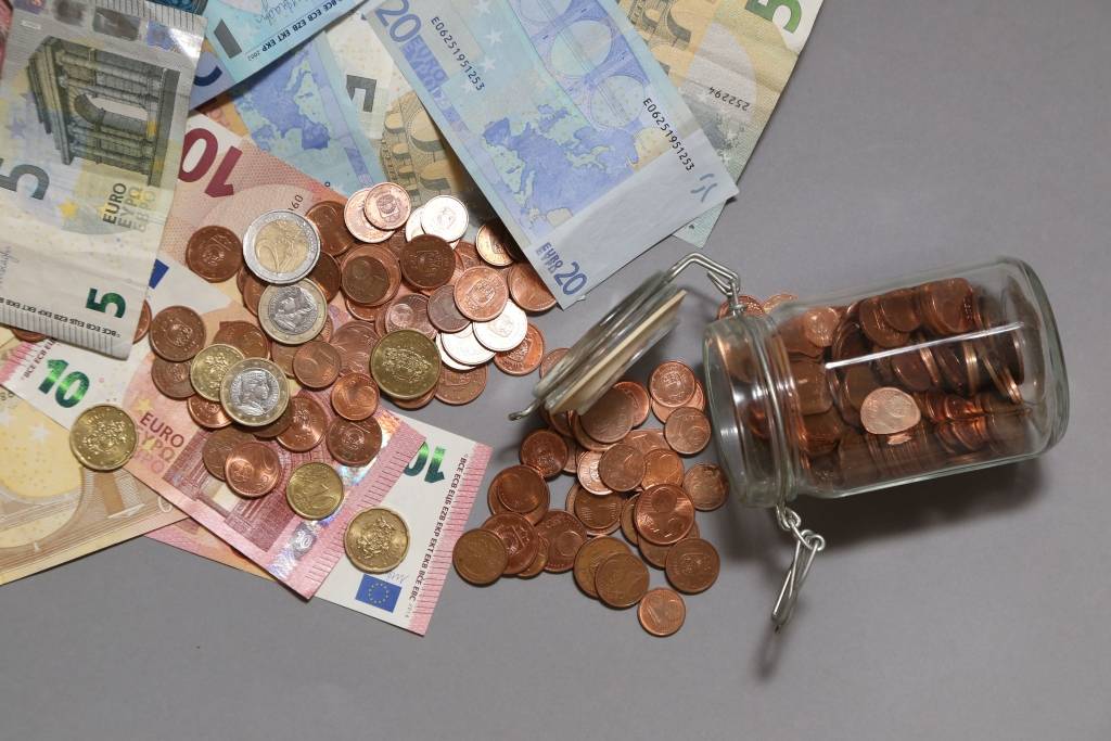  EK: Nerezidentu noguldījumu augstais īpatsvars bankās ir īpaša problēma
