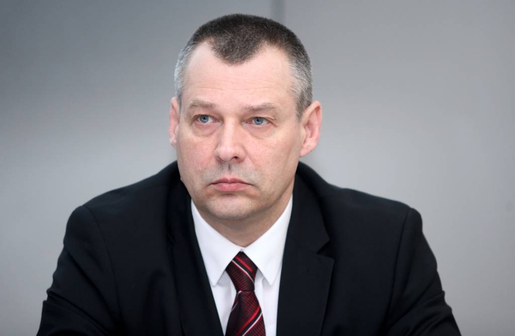 No amata atbrīvots VID vadītājas vietnieks Tālis Kravalis