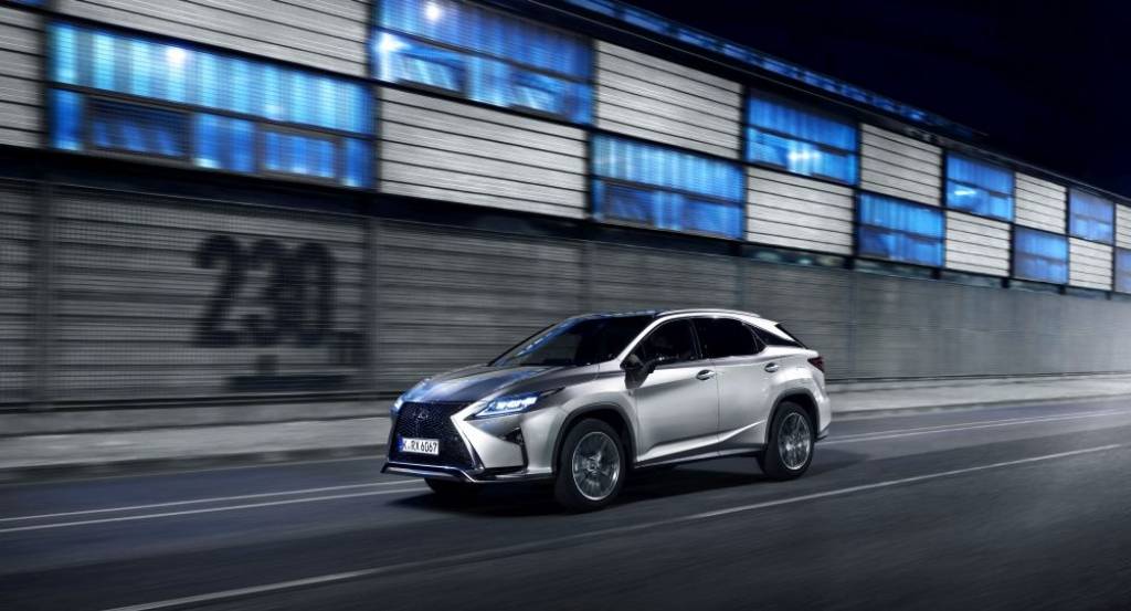 Auto apskats: Lexus RX 200t