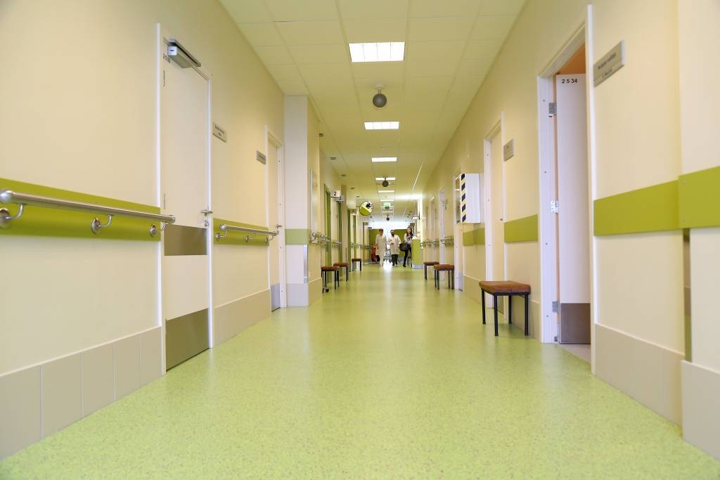KP: Medicīnas pakalpojumu tirgū ir noteikumi, kas grauj ārstu profesionālās iespējas un samazina pacientu izvēli