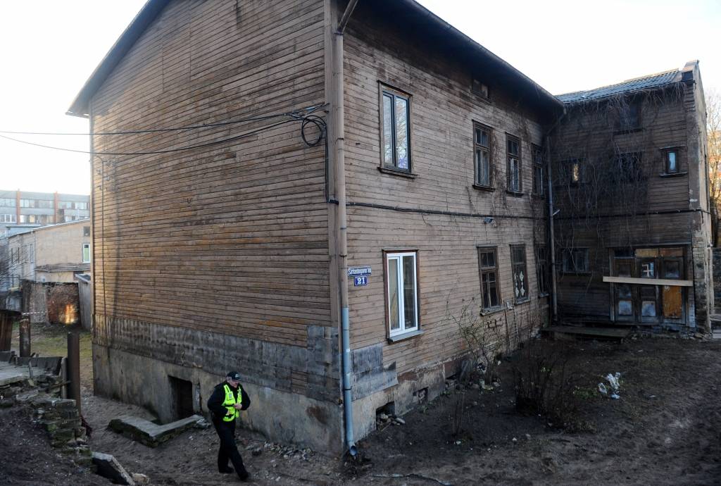 Iebrukušā nama Sarkandaugavā kopīpašniekiem būs jāmeklē 6500 eiro mājas konservācijai