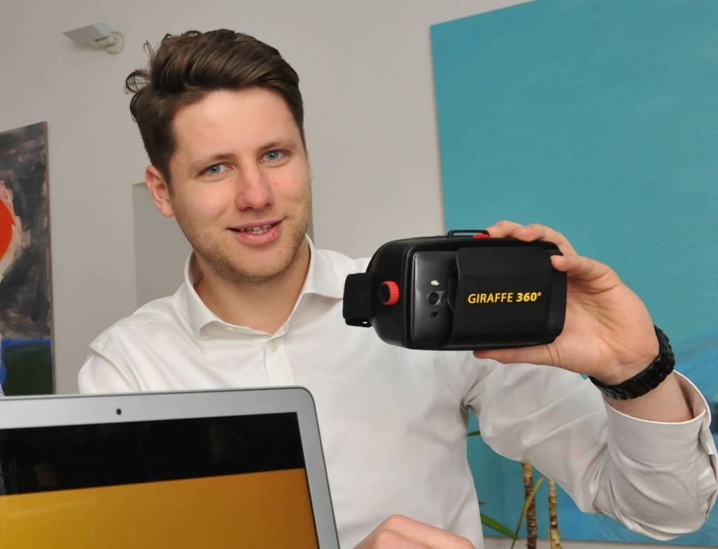 Padoms startup: Ar rozā brillēm, bet ar abām kājām uz zemes