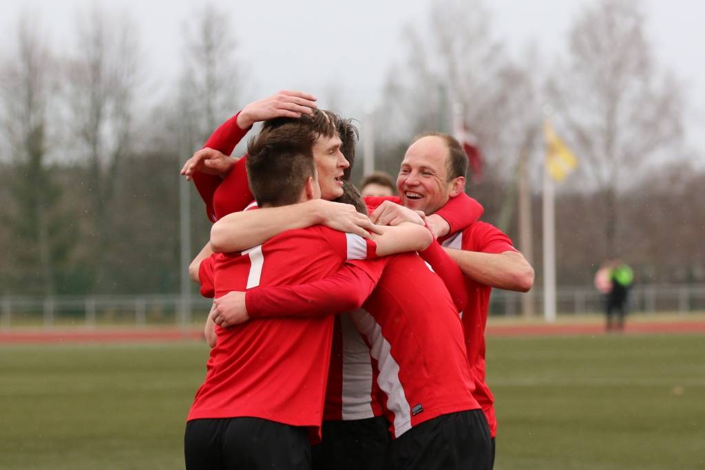 FOTO: Pašmāju futbola klubs "Smiltene/BJSS" pret titulēto "Skonto FC"