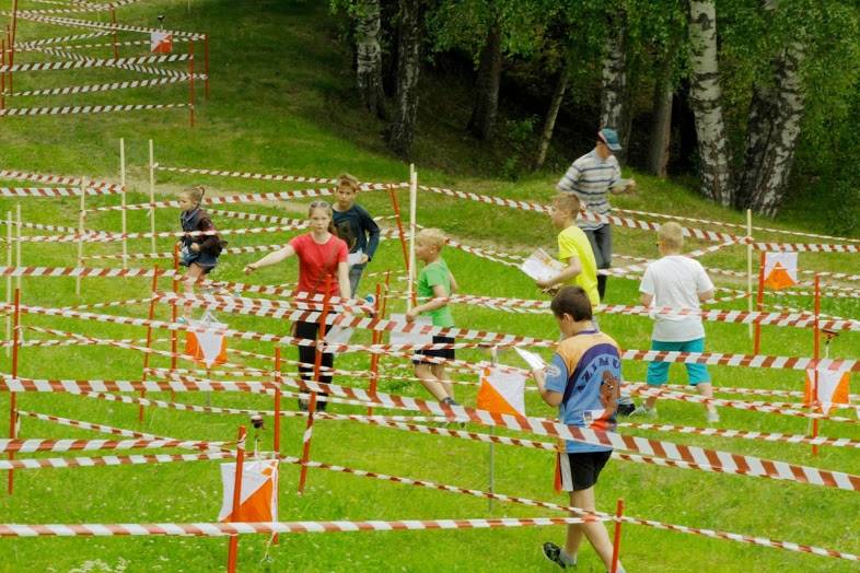 Visi ir aicināti pieredzēt Latvijas lielāko skolu orientēšanās pasākumu