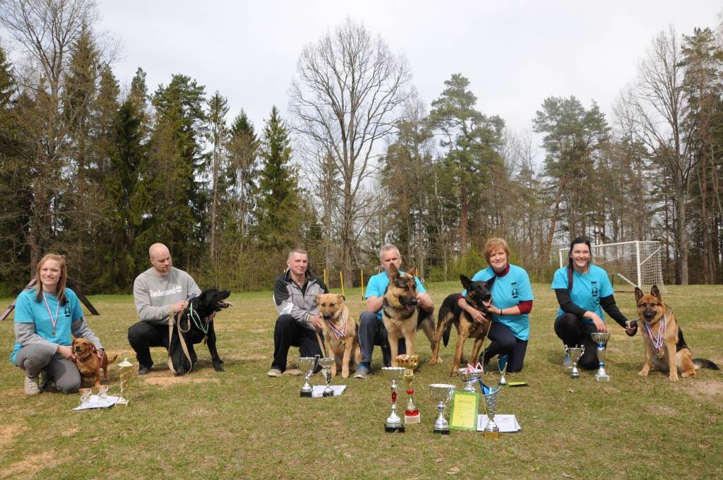  Valkas komanda plūc uzvaras laurus 