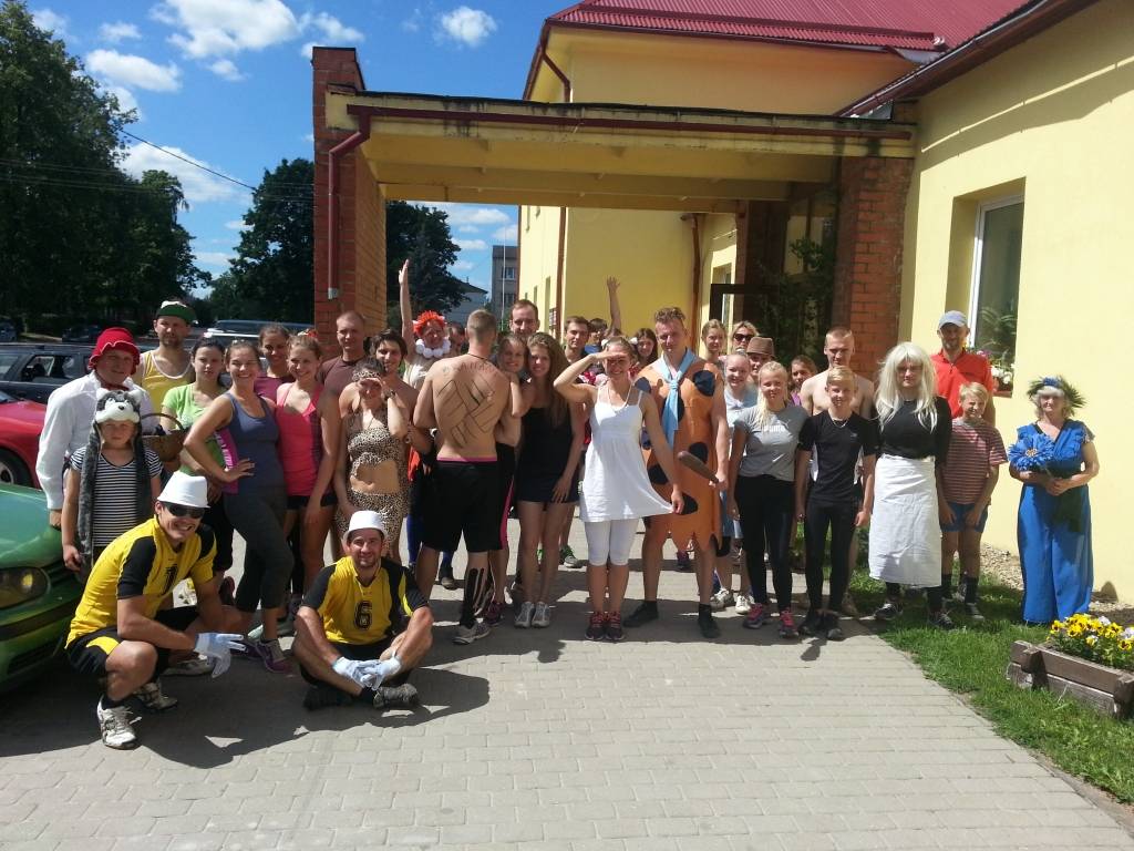Stiprie Jāņi un Līgas iejūtas pasaku varoņu tēlos