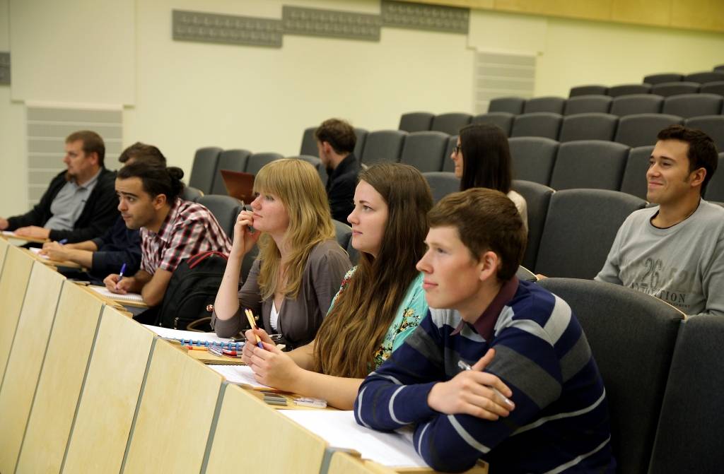 Darba devēji iesaka studēt RTU, LU un LLU; ieteiktākās profesijas - IT jomā