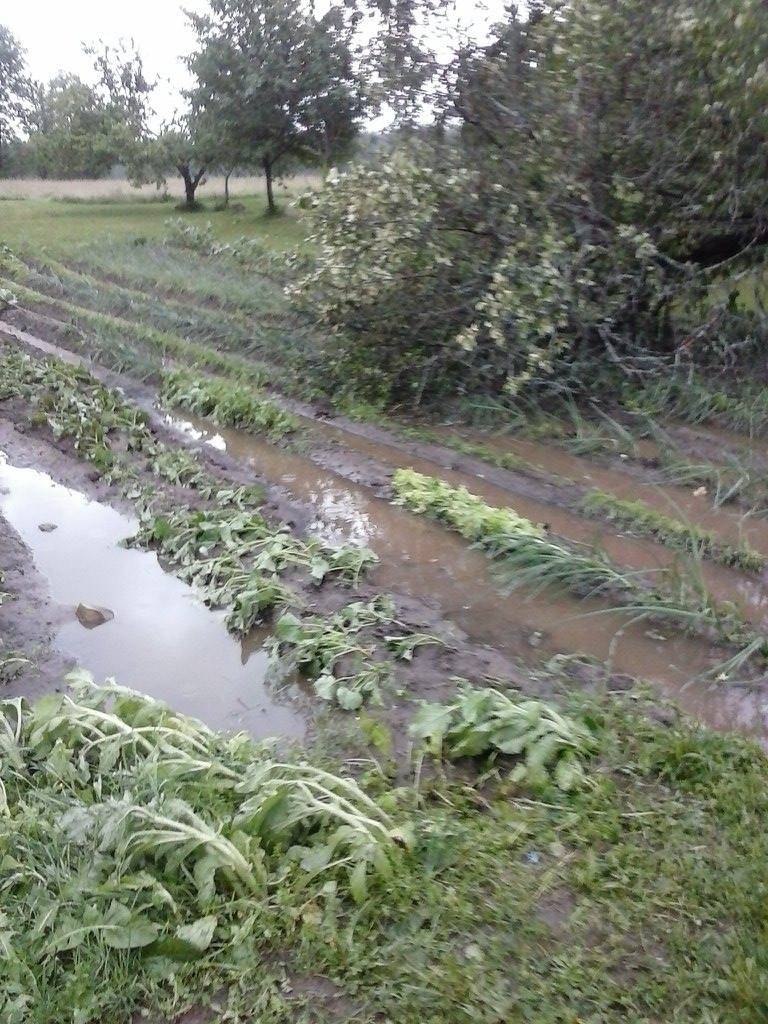 Svētdien dabas stihija plosījās Zvārtavā un Mēros