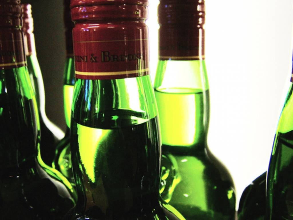 Igaunijas nodokļu pārvaldi nesatrauc likumīga alkohola ievešana no Latvijas