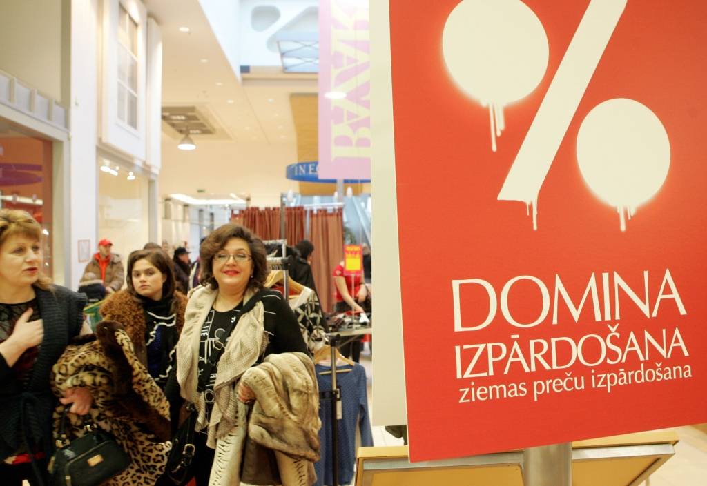 Par 74,5 miljoniem eiro iegādājas tirdzniecības centru Domina