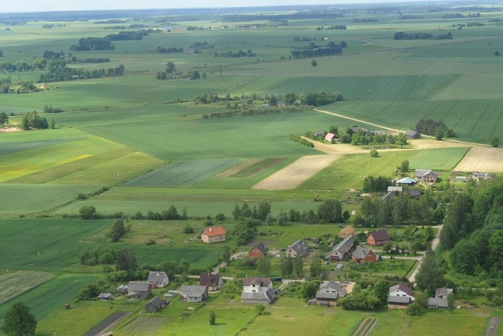 Zemnieku saeima: Ap 15% Latvijas lauksaimniecības zemes pieder ārvalstniekiem