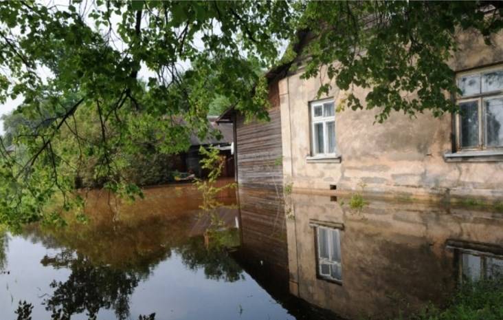 Valkas dome lietavu radīto zaudējumu novēršanai lūgs valdībai finansiālu palīdzību