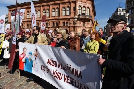 Mediķu arodbiedrība protesta akcijas varētu rīkot rudenī