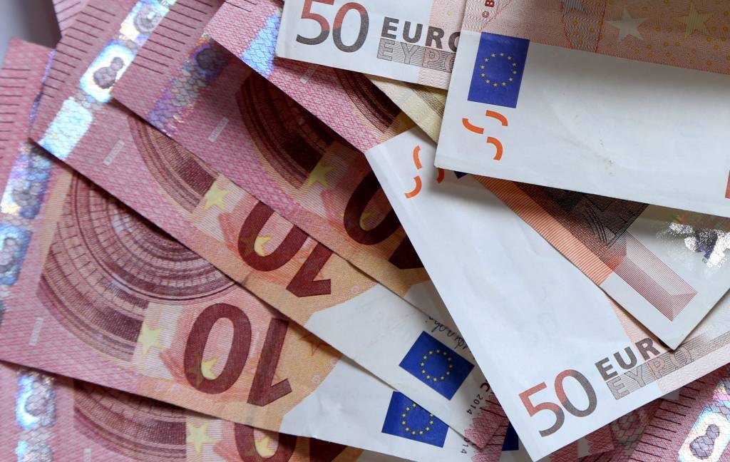 Patēriņa kredītu pieprasījums bankās uzņem apgriezienus; likmes no 8-47%