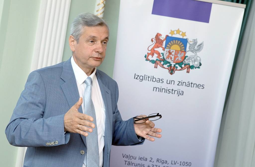 Meklēs atbalstu pedagogiem