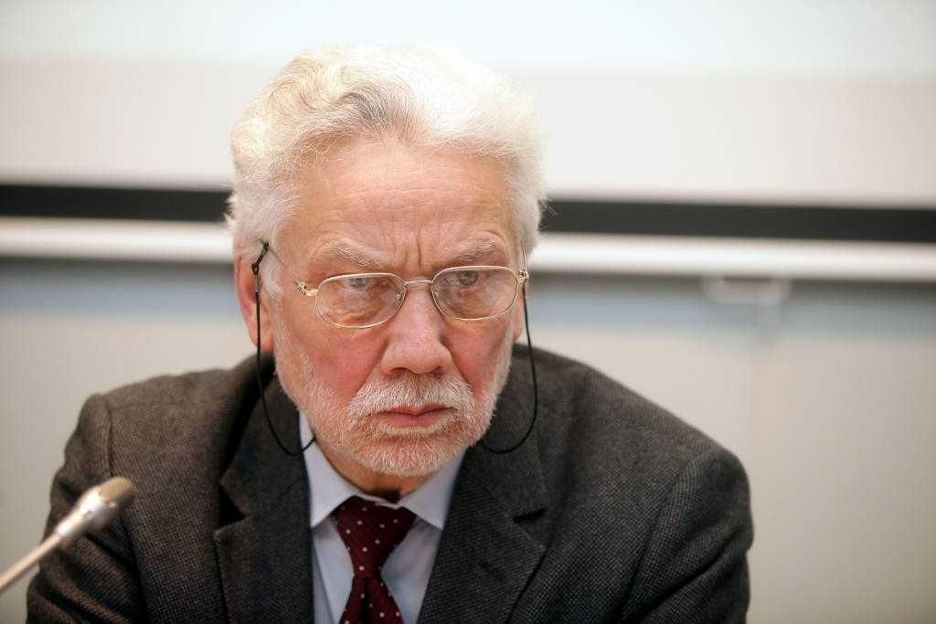 Eksperts: Varētu atdzimt ideja par SEB un Swedbank spēku apvienošanu