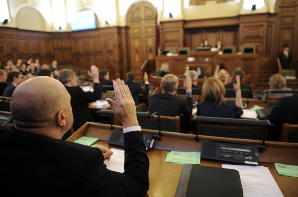 Saeima piešķir onkoloģijai 10 miljonus eiro