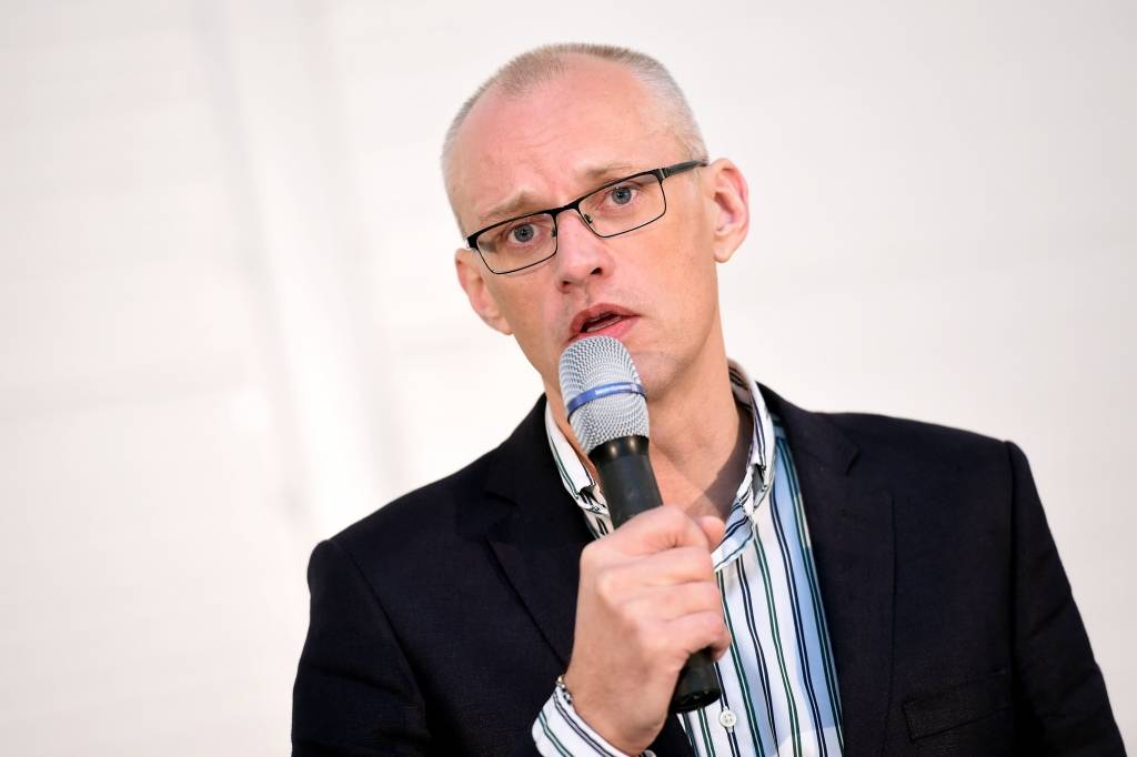 Papildināta ar foto - KNAB veic kratīšanu Jūrmalas mēra Trukšņa kabinetā