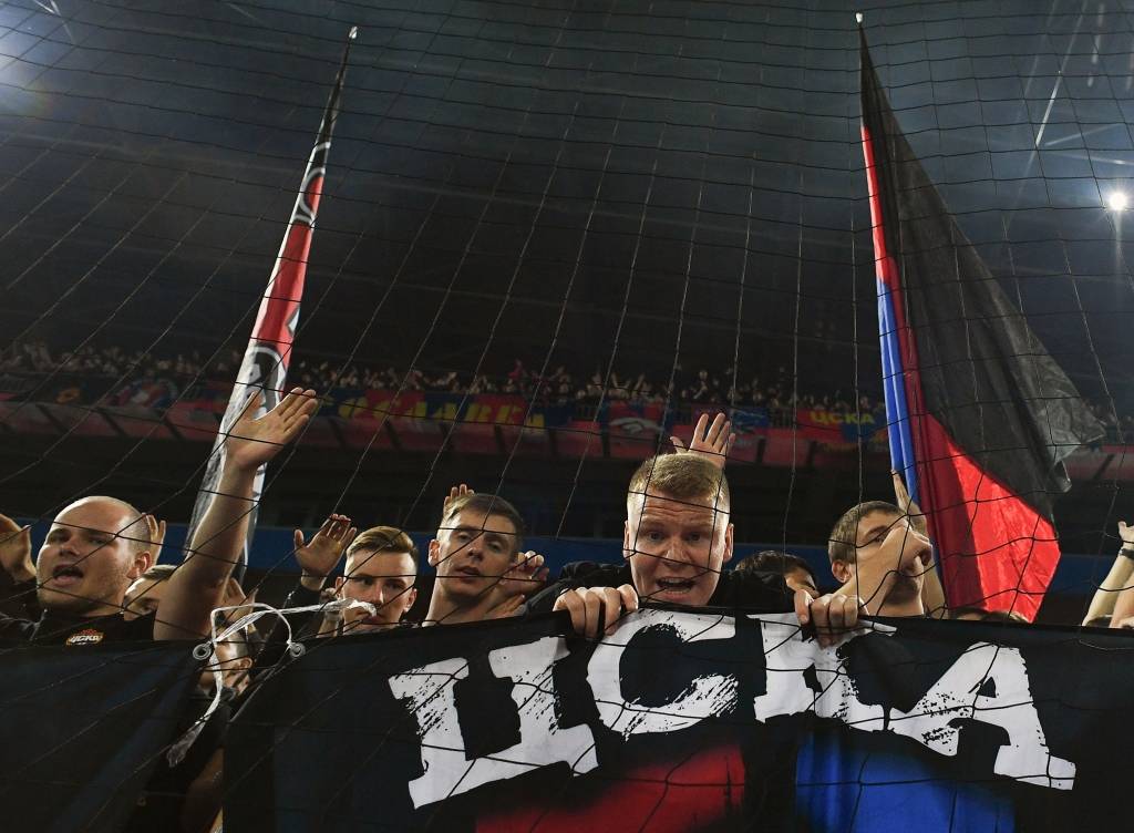 CSKA basketbola komanda faniem izsniegusi medaļas Par Berlīnes ieņemšanu