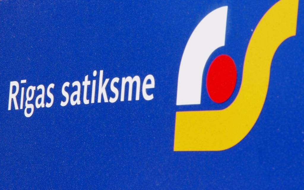 Ņems milzu aizdevumu 