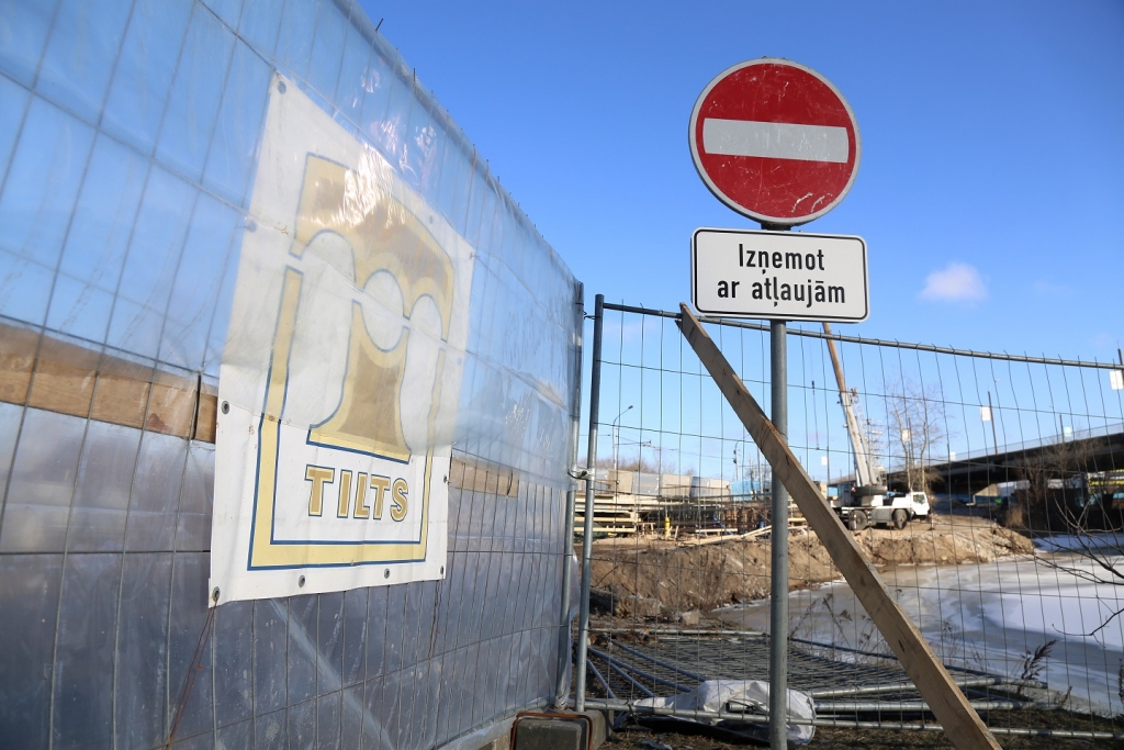 Salu tilta rekonstrukcijas konkurss ieildzis