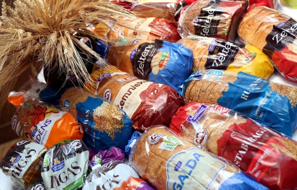 Vērtēs iespēju Latvijā samazināt PVN pārtikas produktiem