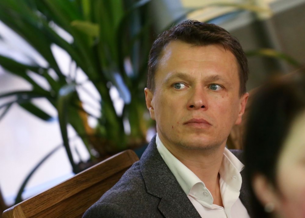 Bērnu slimnīcas vadītāja amatā ieceļ medikamentu vairumtirgotāja valdes locekli