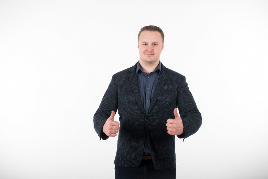 Piektdienas intervija ar valūtas maiņas uzņēmuma un zelta tirgotāja TAVEX valdes locekli Andri Arhipenko