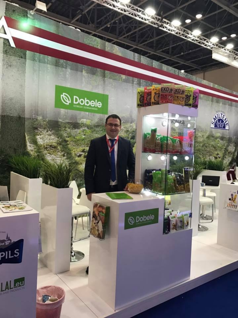FOTO: Latvijas pārtikas ražotāji Dubaijā piedalās izstādē Gulfood 2017
