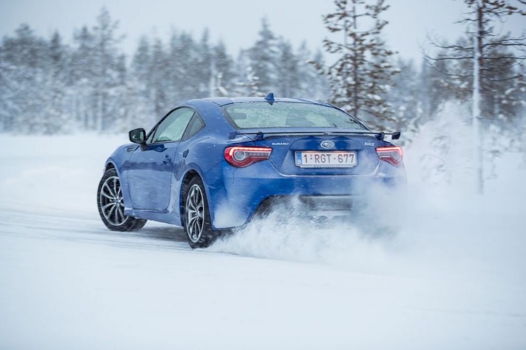 Subaru BRZ: Lielo puiku rotaļlieta ziemas priekiem 