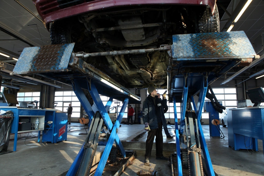 Tehniskajā apskatē pērn vidēji 13 auto dienā atteica bremzes